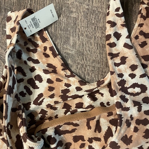 NWT Women’s Aerie Tank - Picture 3 of 3